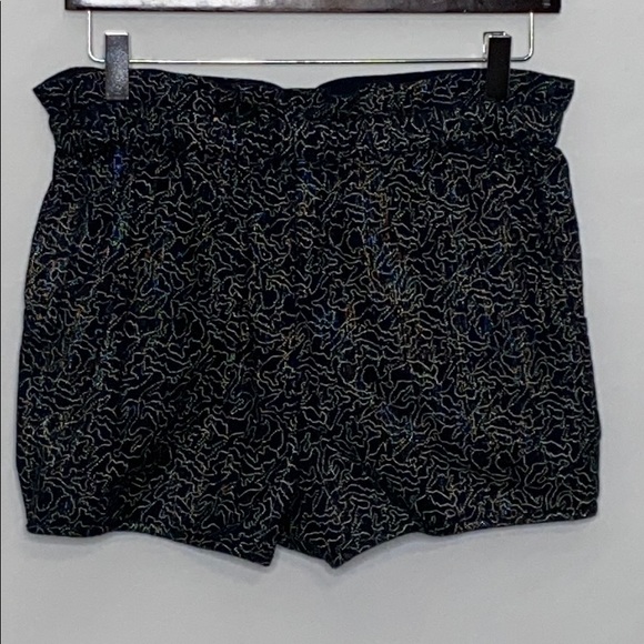 Staring at Stars Paper Bag Waist Pull On Shorts-M - Picture 2 of 5